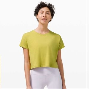 NWT Lululemon Cates Tee